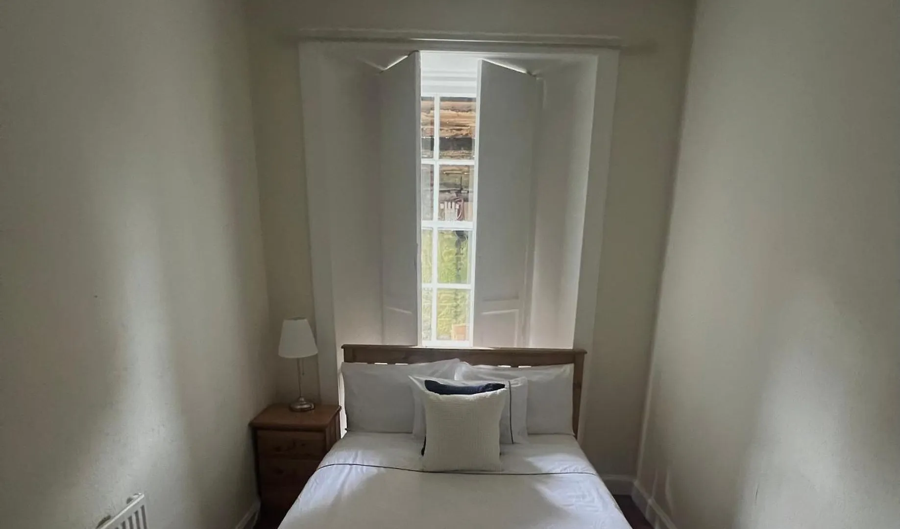 3 Bedroom Flat, Newtown エディンバラ